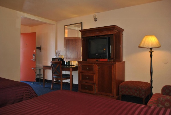 Budget Inn image 10