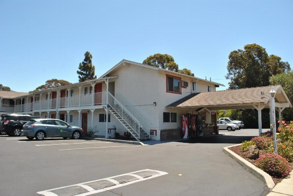 Budget Inn image 6